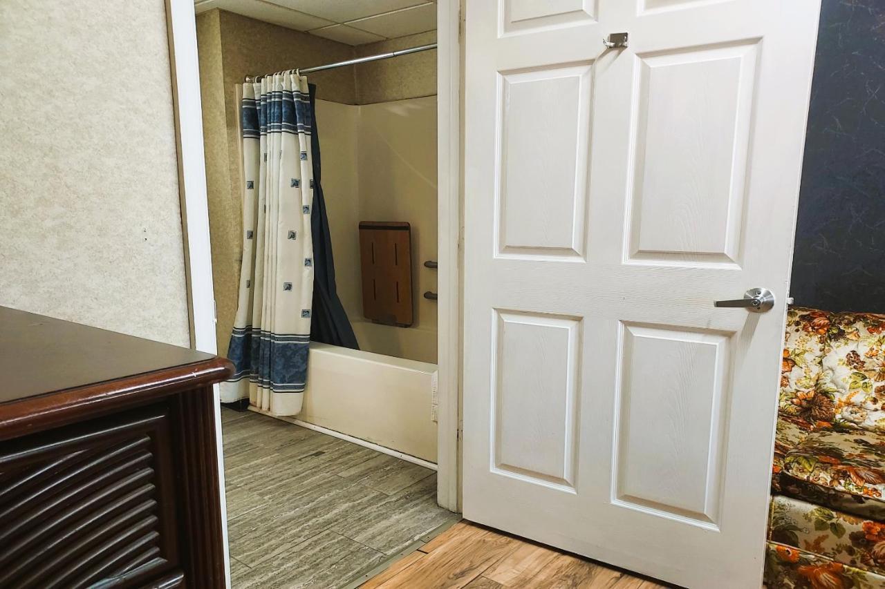 Studio Inn And Suites Galloway Zewnętrze zdjęcie